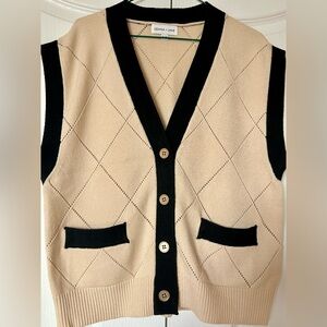 Genma + Jane Cream and Black Button-Up Vest Size XL